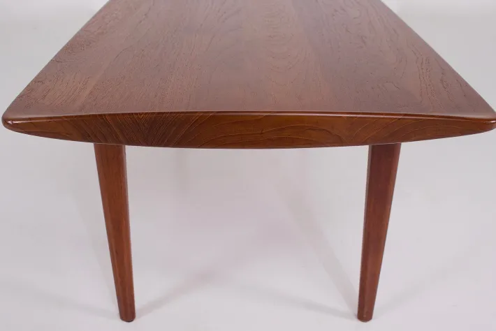 Pamono Vintage Danish Coffee Table, 1960s Hot