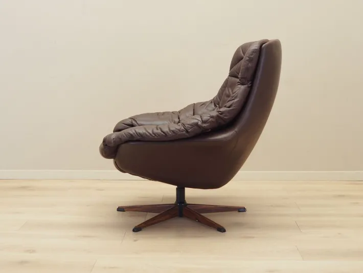 Pamono Vintage Danish Leather Swivel Chair by H.W. Klein for Bramin, 1960s Hot