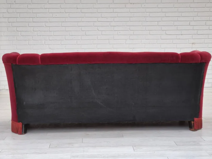 Pamono Vintage Danish 3-Seater Sofa in Cherry-Red Furniture Velour, 1960s
