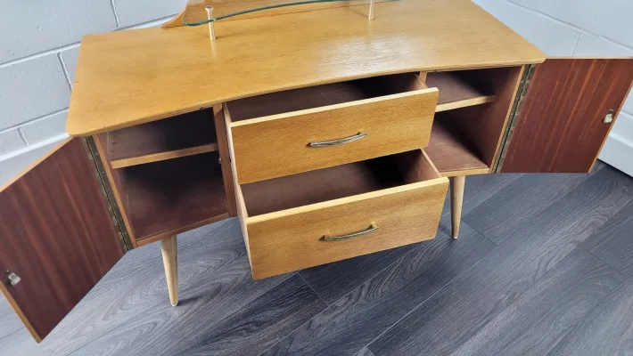 Pamono Vintage Dressing Table attributed to Lebus, 1960s Online