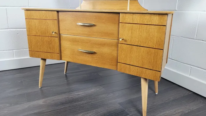 Pamono Vintage Dressing Table attributed to Lebus, 1960s Online