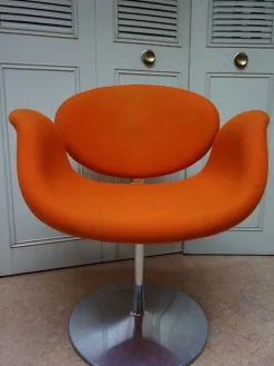Pamono Vintage Dutch Little Tulip Swivel Armchair by Pierre Paulin for Artifort, 1990s Outlet