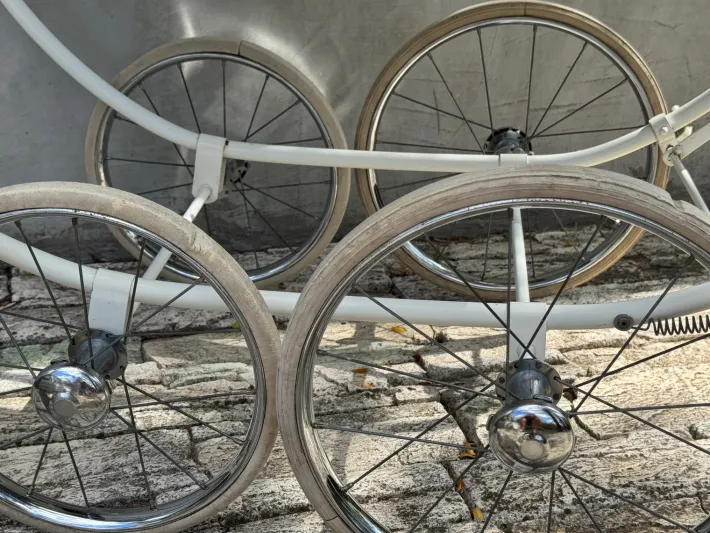 Pamono Vintage English Freeway Coachbuilt Baby Pram in Dark Green & White, 1960s Discount