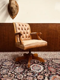 Pamono Vintage English President Chair Online