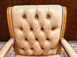 Pamono Vintage English President Chair Online