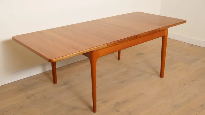 Pamono Vintage Extendable Dining Table in Teak from Glostrup Moblerfabrik Sale