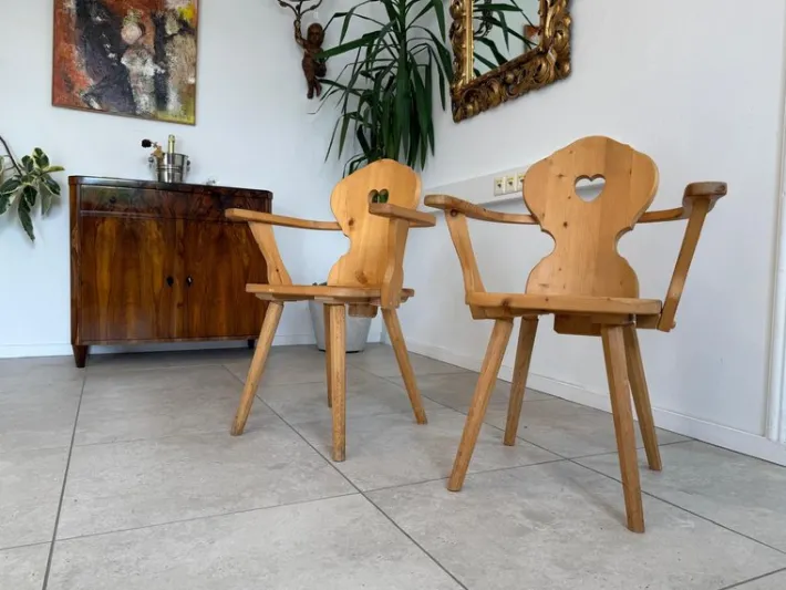 Pamono Vintage Farmhouse Heart-Shaped Armchair Clearance