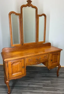Pamono Vintage French Dressing Table with Mirror in Oak Sale