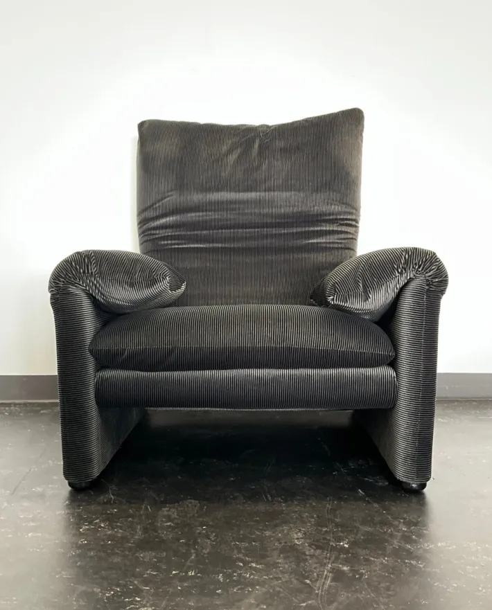 Pamono Vintage Grey Velvet Maralunga Sofa with Armchair by Vico Magistretti for Cassina, 1970s, Set of 2 Outlet