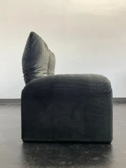 Pamono Vintage Grey Velvet Maralunga Sofa with Armchair by Vico Magistretti for Cassina, 1970s, Set of 2 Outlet