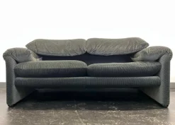 Pamono Vintage Grey Velvet Maralunga Sofa with Armchair by Vico Magistretti for Cassina, 1970s, Set of 2 Outlet