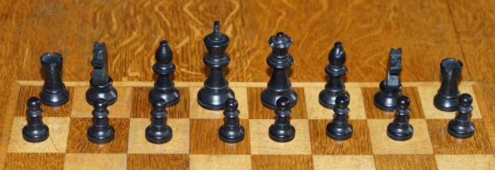 Pamono Vintage Honey Oak Chess Board Coffee Table With Chess Set Best