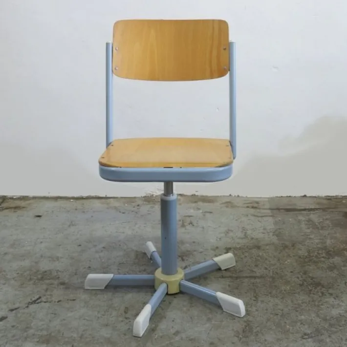 Pamono Vintage Industrial Swivel Chair by V & S Germany, 1970s Hot