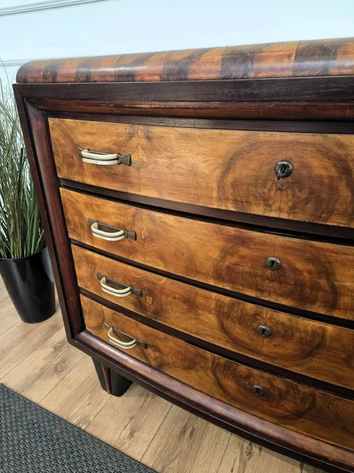 Pamono Vintage Italian Art Deco Burl Wood and Bronze Chest of Drawers by Paolo Buffa, 1940s Hot