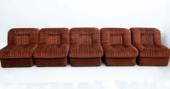 Pamono Vintage Italian Modular Armchairs and Coffee Table in Velvet, 1970, Set of 6 Clearance