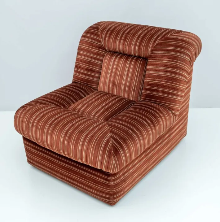 Pamono Vintage Italian Modular Armchairs and Coffee Table in Velvet, 1970, Set of 6 Clearance