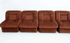 Pamono Vintage Italian Modular Armchairs and Coffee Table in Velvet, 1970, Set of 6 Clearance