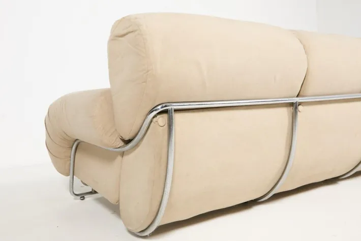 Pamono Vintage Italian Sculptural Sofa, 1970s Online