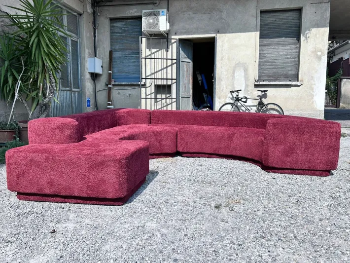 Pamono Vintage Lara Modular Sofa in Burgundy Bouclé by Roberto Pamio for Stilwood, 1970s Hot