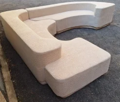 Pamono Vintage Lara Sofa in White Bouclé by Roberto Pamio for Stilwood, 1970s, Set of 2 Hot