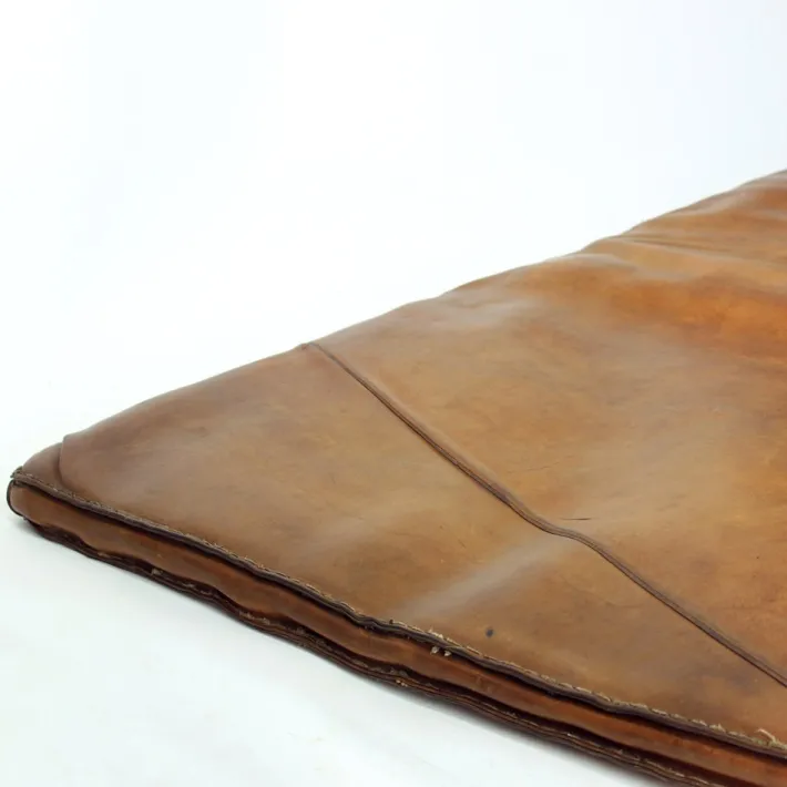 Pamono Vintage Leather Gym Mat, Former Czechoslovakia, 1930s Online