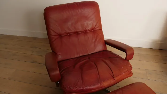 Pamono Vintage Leather Model King 3-Seater, Armchair and Hocker attributed to André Vandenbeuck for Strässle, Set of 3 Outlet