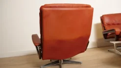 Pamono Vintage Leather Model King 3-Seater, Armchair and Hocker attributed to André Vandenbeuck for Strässle, Set of 3 Outlet