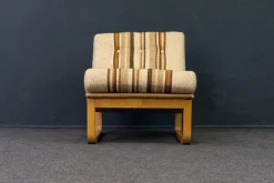 Pamono Vintage Lounge Chairs and Coffee Table, Set of 3 Discount