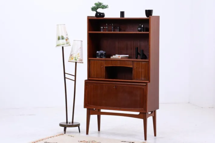 Pamono Vintage Mahogany Bookcase from Treman Furniture Factory, 1960s Outlet