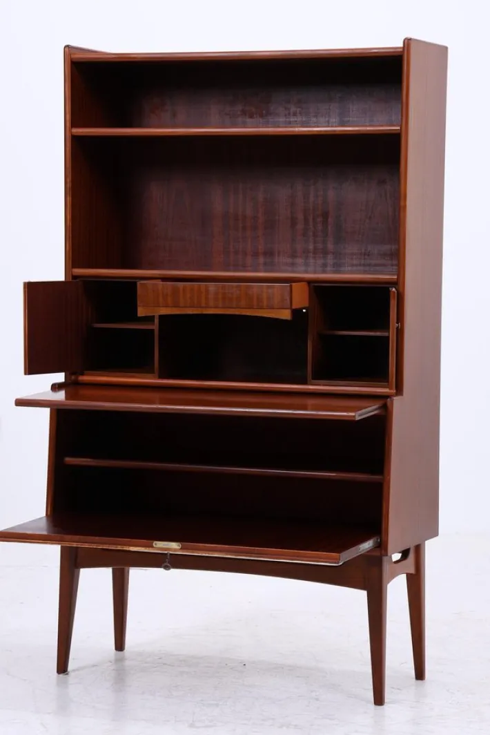 Pamono Vintage Mahogany Bookcase from Treman Furniture Factory, 1960s Outlet
