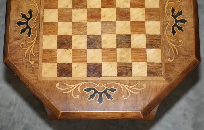 Pamono Vintage Mahogany Satinwood & Walnut Chess Games Table Ideal as a Side End Piece Clearance