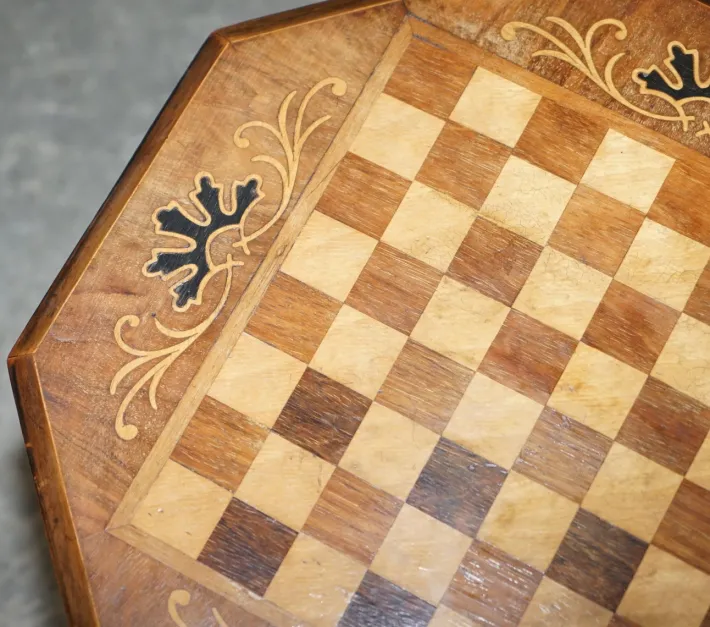 Pamono Vintage Mahogany Satinwood & Walnut Chess Games Table Ideal as a Side End Piece Clearance