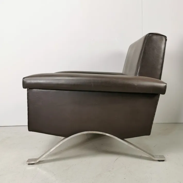 Pamono Vintage Model 875 Armchair in Brown Eco-Leather from Cassina, 1960s Sale