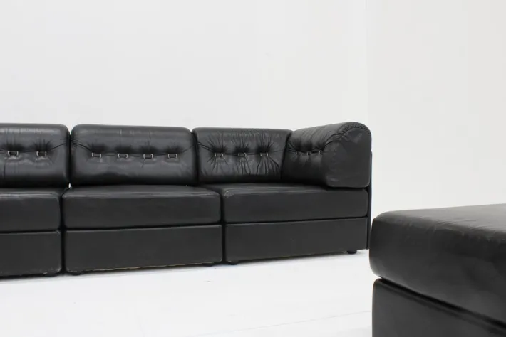 Pamono Vintage Modular Sectional Sofa in Black Leather, 1970s, Set of 6 Outlet
