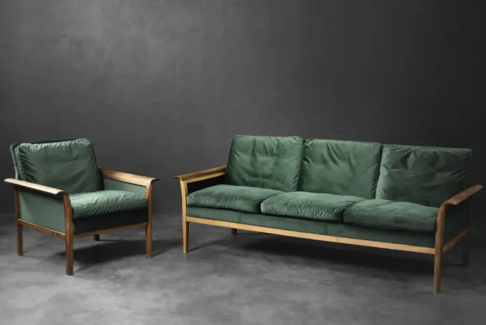 Pamono Vintage Norwegian Rosewood and Bottle Green Velour Sofa and Chair by Knut Sæter for Vatne Møbler, 1960s, Set of 2 Hot