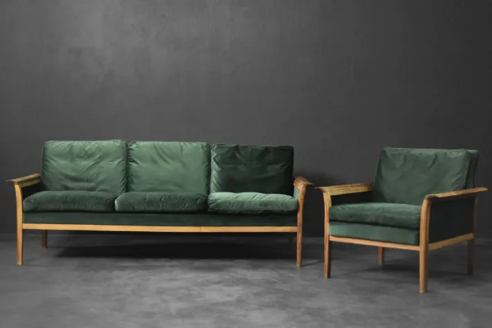 Pamono Vintage Norwegian Rosewood and Bottle Green Velour Sofa and Chair by Knut Sæter for Vatne Møbler, 1960s, Set of 2 Hot