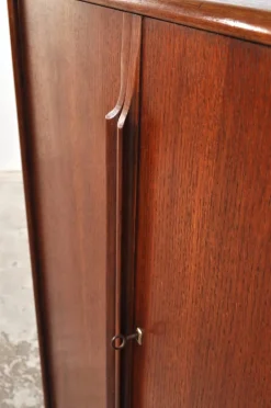 Pamono Vintage Oak Cabinet with Drawers, 1930s Hot