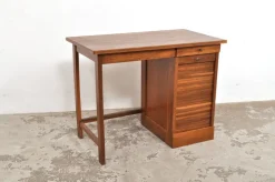 Pamono Vintage Oak Childrens Desk with Roller Door, 1950s Best