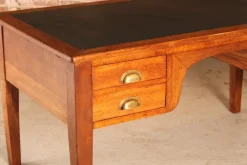 Pamono Vintage Oak Kneehole Desk with Leather Top from Lita Online