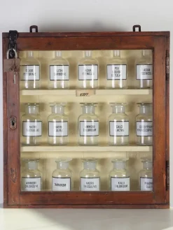 Pamono Vintage Pharmacy Cabinet, 1960s Online