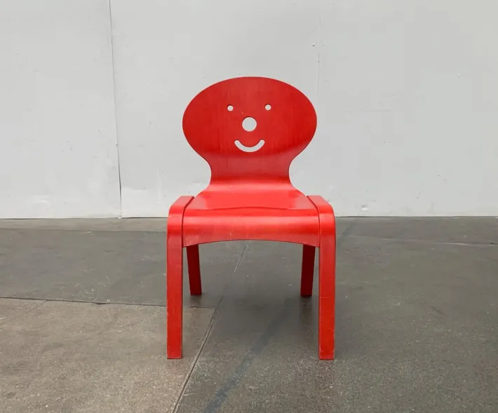 Pamono Vintage Postmodern Wooden Children Clown Face Chair, 1990s Hot