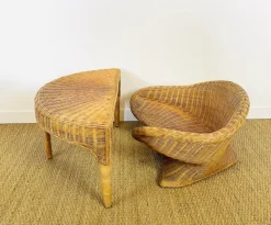 Pamono Vintage Sculptural Lotus Meditation Chair and Half-Moon Table in Rattan, 1970s, Set of 2 Outlet