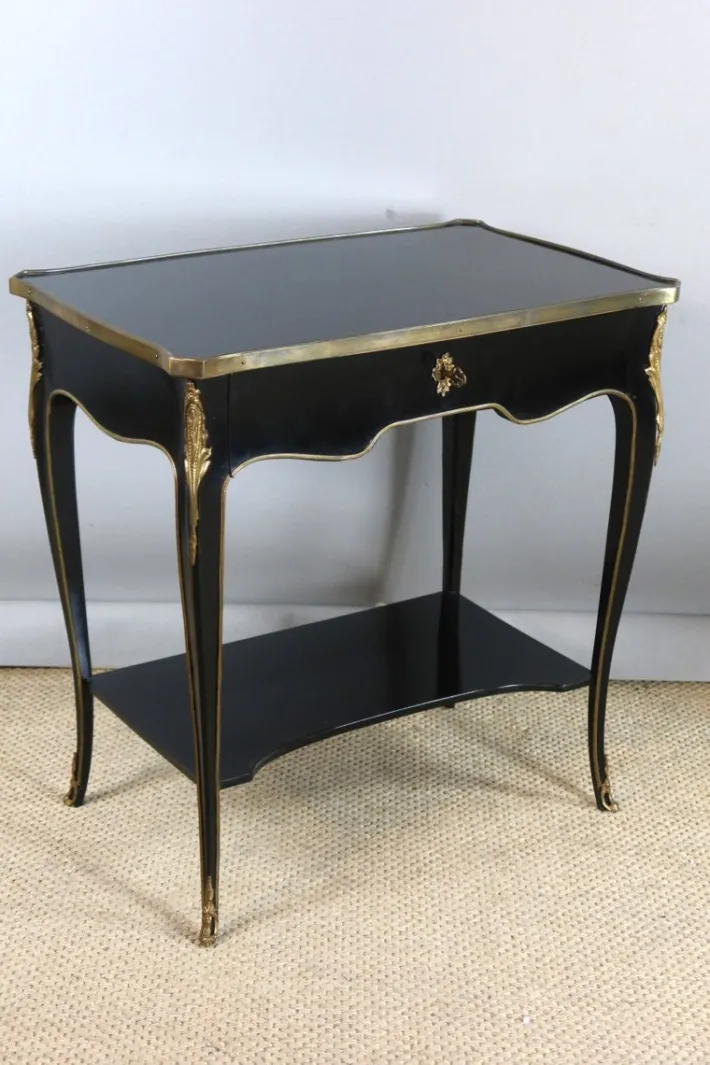 Pamono Vintage Side Table, 1940s Online