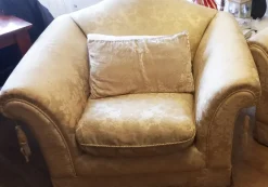 Pamono Vintage Sofa and Armchairs with Down and Damask Fabric, 1970s, Set of 3 Hot