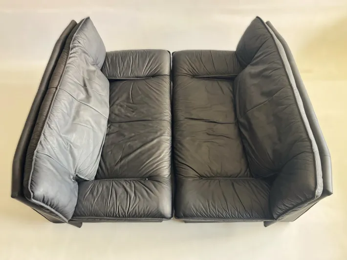 Pamono Vintage Sofas by Nicoletti Salotti, 1990s, Set of 2 Hot