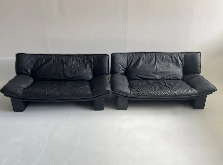Pamono Vintage Sofas by Nicoletti Salotti, 1990s, Set of 2 Hot