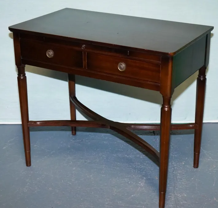 Pamono Vintage Strongbow Game Writing Desk with Pull Out Tray with Leather Inlay Outlet