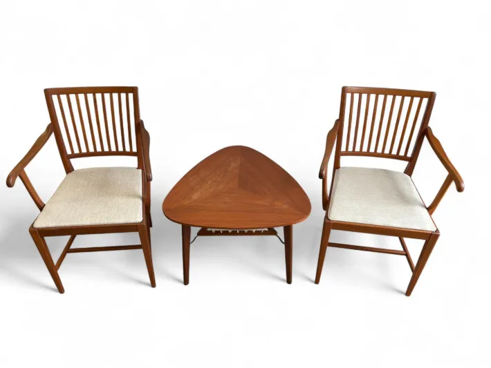Pamono Vintage Swedish Chairs and Triangular Coffee Table by Carl Malmsten for Bodafors, 1950s, Set of 3 Outlet