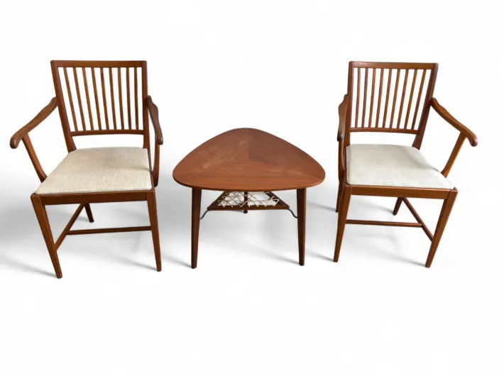 Pamono Vintage Swedish Chairs and Triangular Coffee Table by Carl Malmsten for Bodafors, 1950s, Set of 3 Outlet