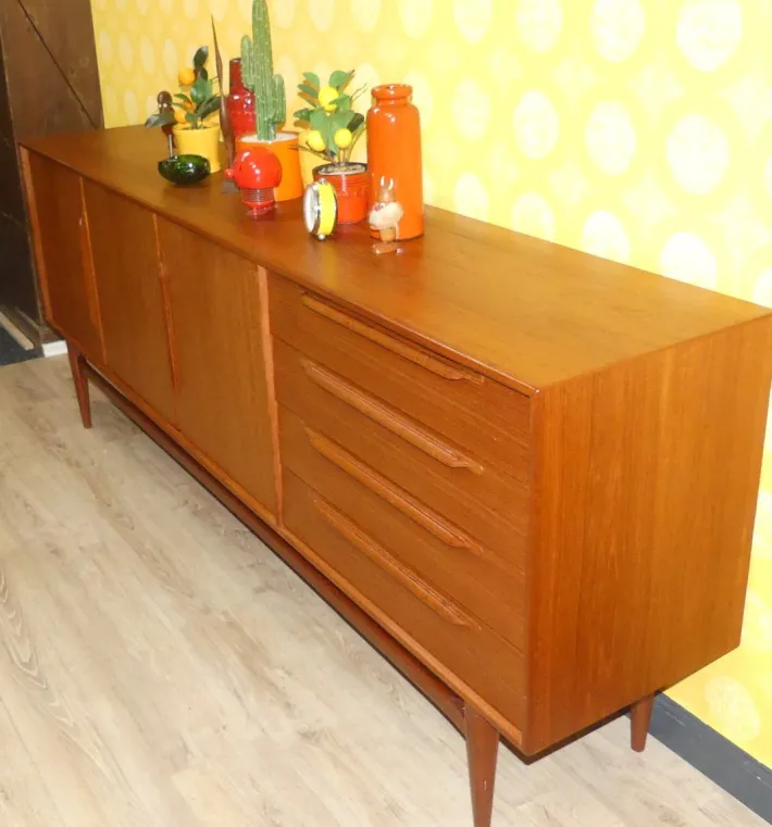 Pamono Vintage Teak Sideboard by Heinrich Riestenpatt for RT Möbel, 1960s Clearance